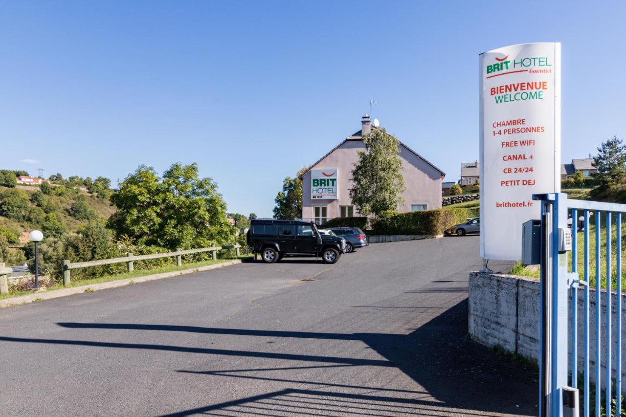 Brit Hotel Essentiel Saint-Flour Bagian luar foto