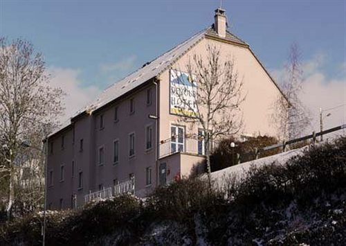 Brit Hotel Essentiel Saint-Flour Bagian luar foto